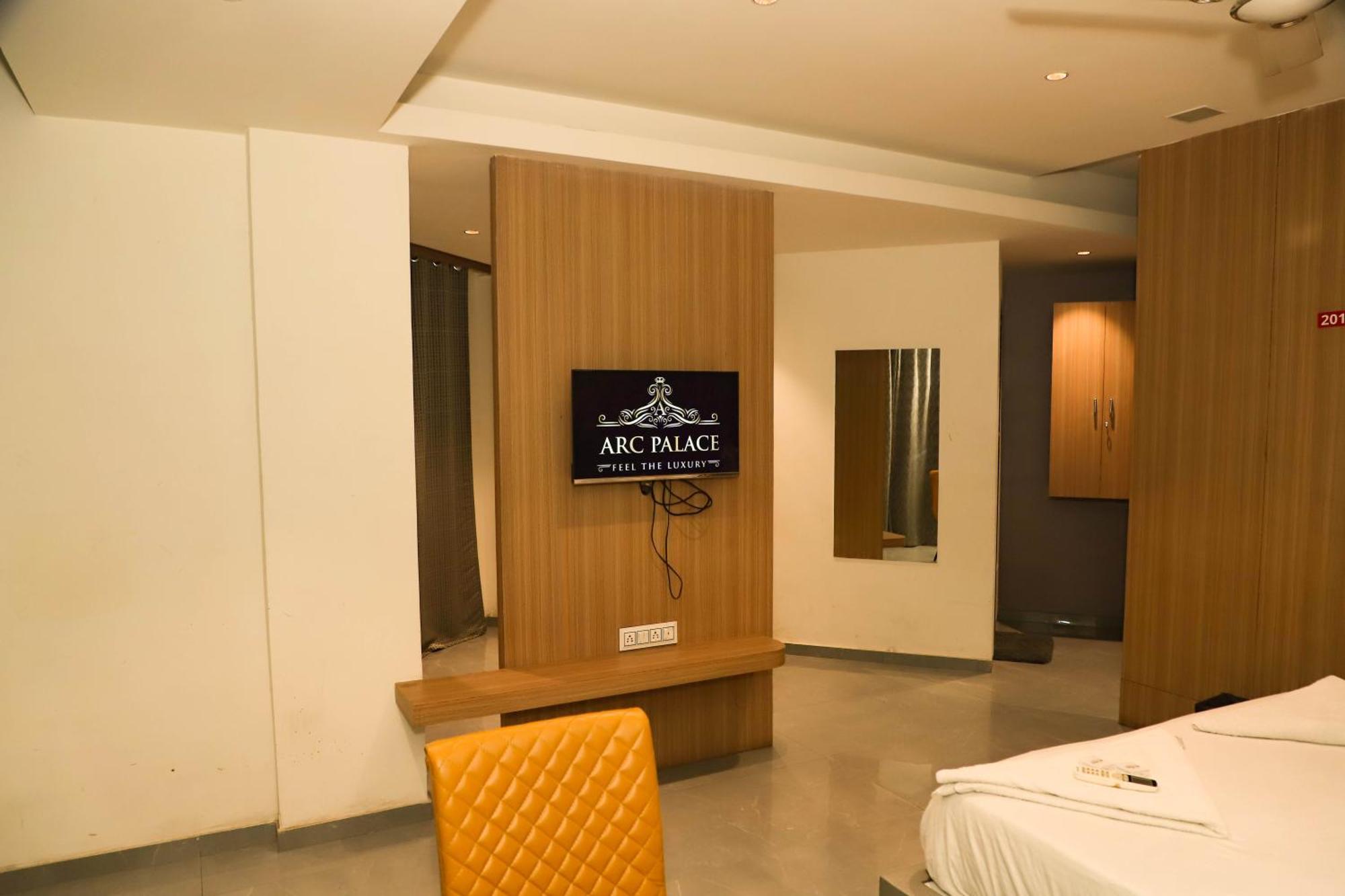 Hotel Arc Palace Bhiwandi Exterior foto