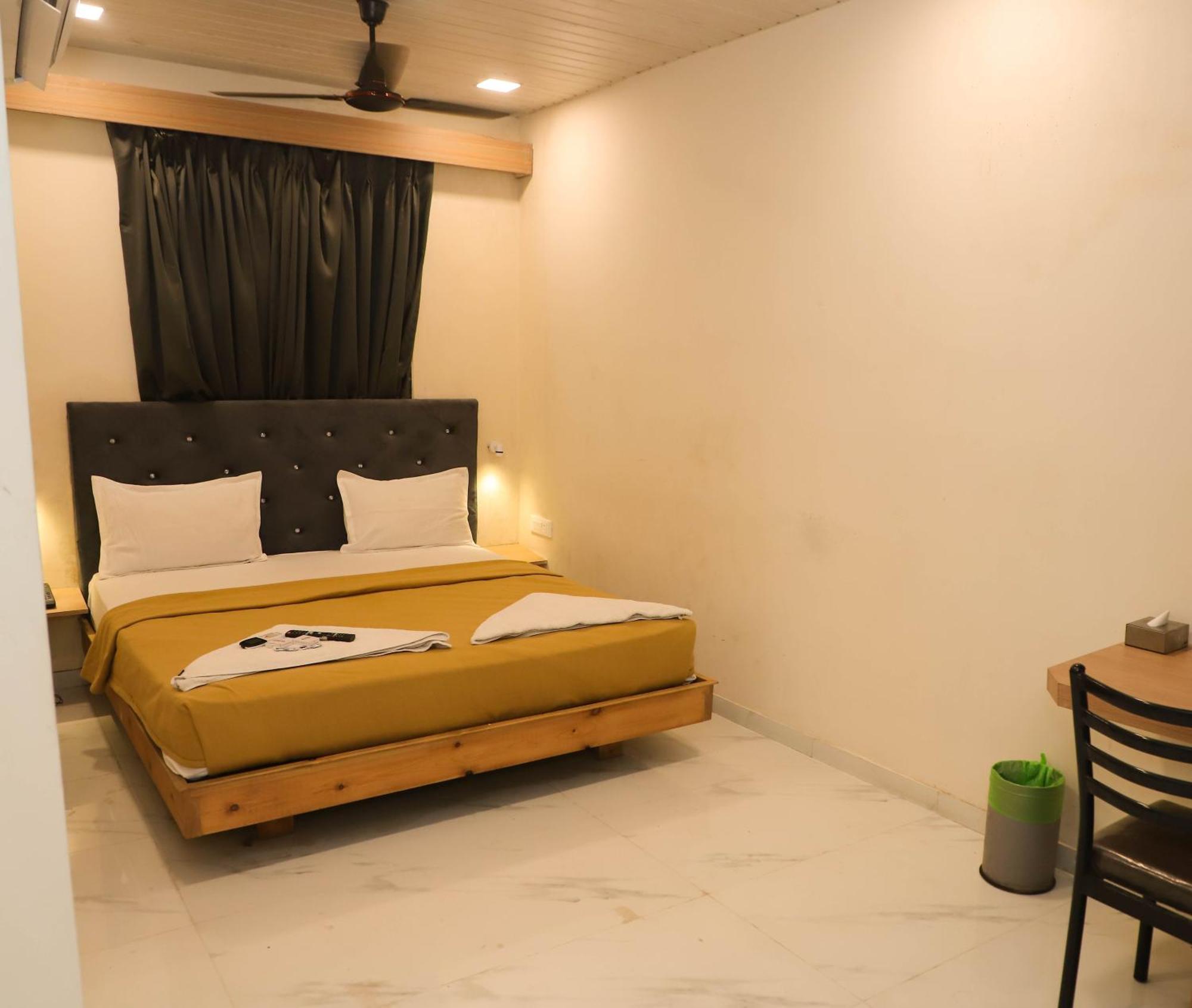 Hotel Arc Palace Bhiwandi Exterior foto